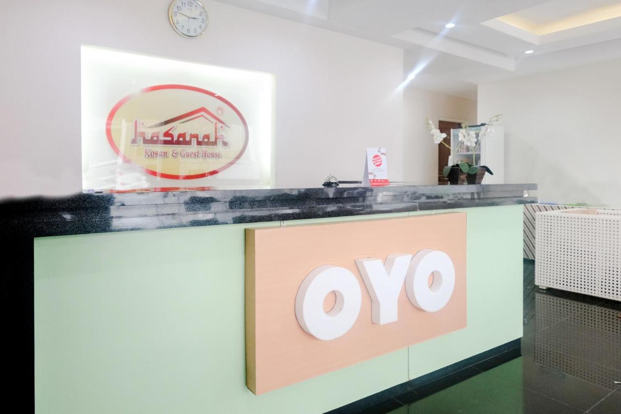 Oyo 696 Hasanah Guest House Syariah De Saphire Malang Eksteriør billede